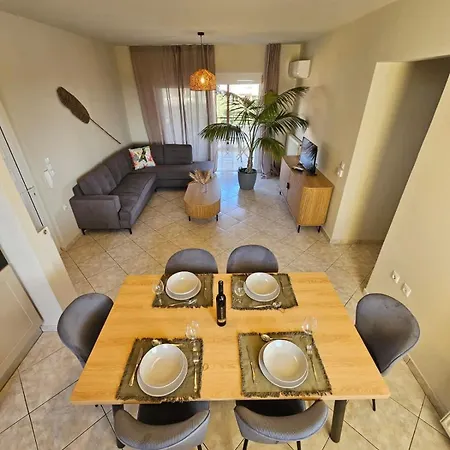 Infinity V Sea View Apartment, Tigaki Apartment *